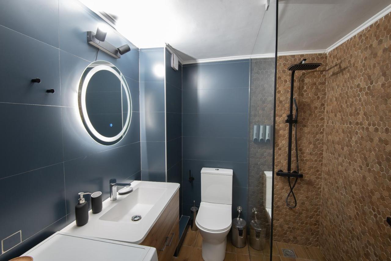 Appartamento Blue Tourmaline Downtown Flat Kalamata Esterno foto