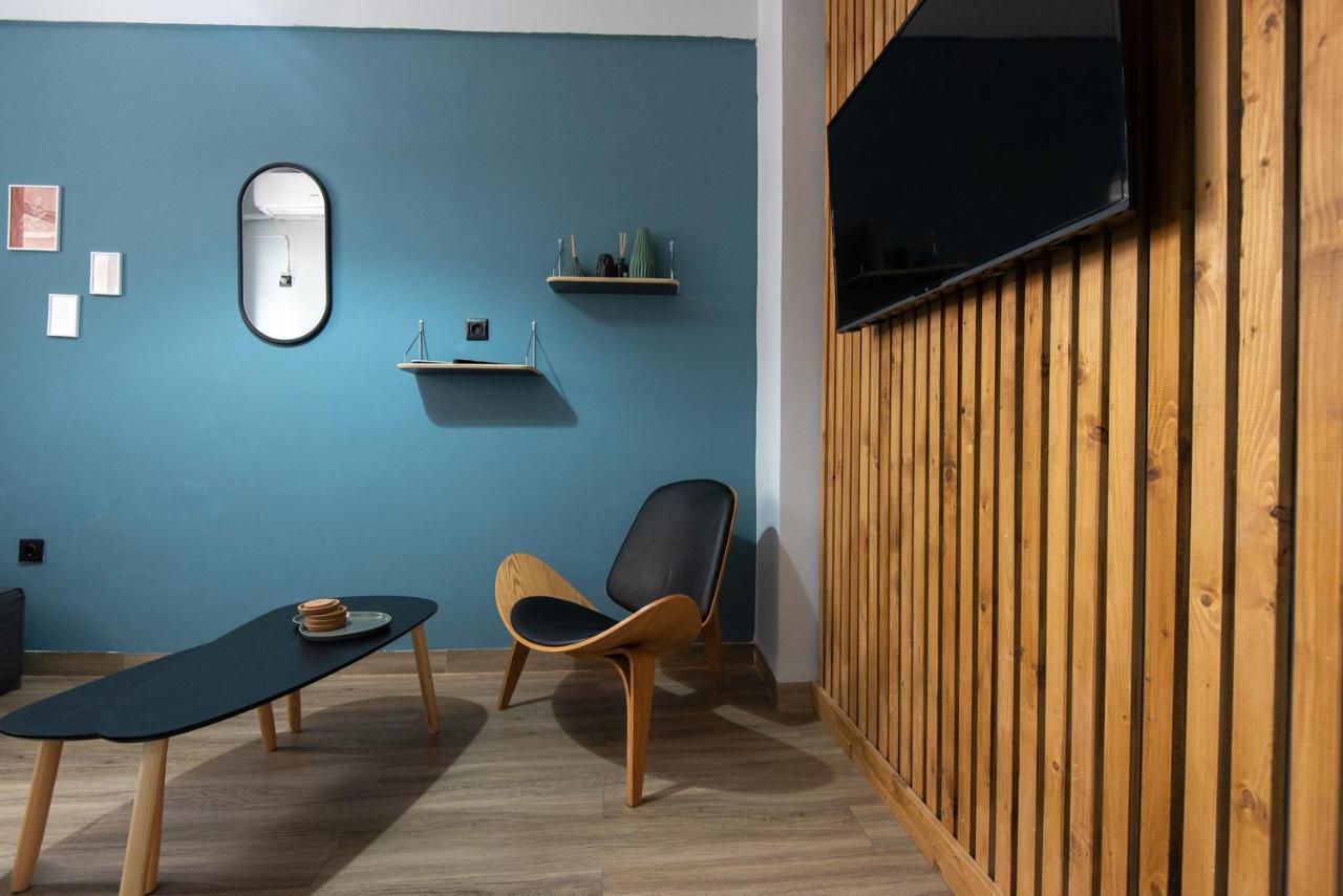 Appartamento Blue Tourmaline Downtown Flat Kalamata Esterno foto