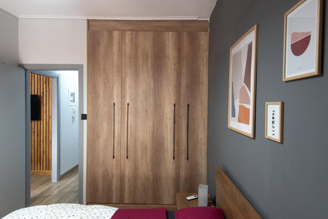 Appartamento Blue Tourmaline Downtown Flat Kalamata Esterno foto