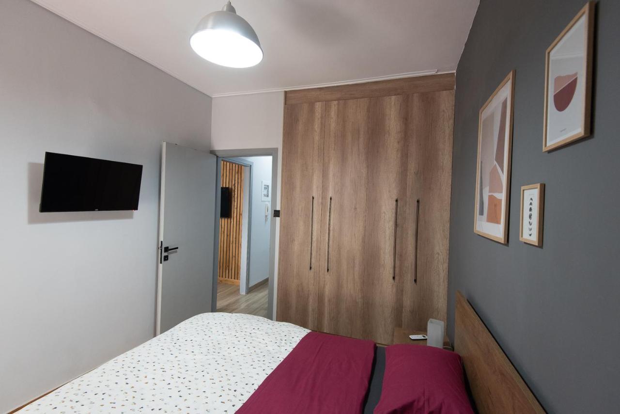 Appartamento Blue Tourmaline Downtown Flat Kalamata Esterno foto